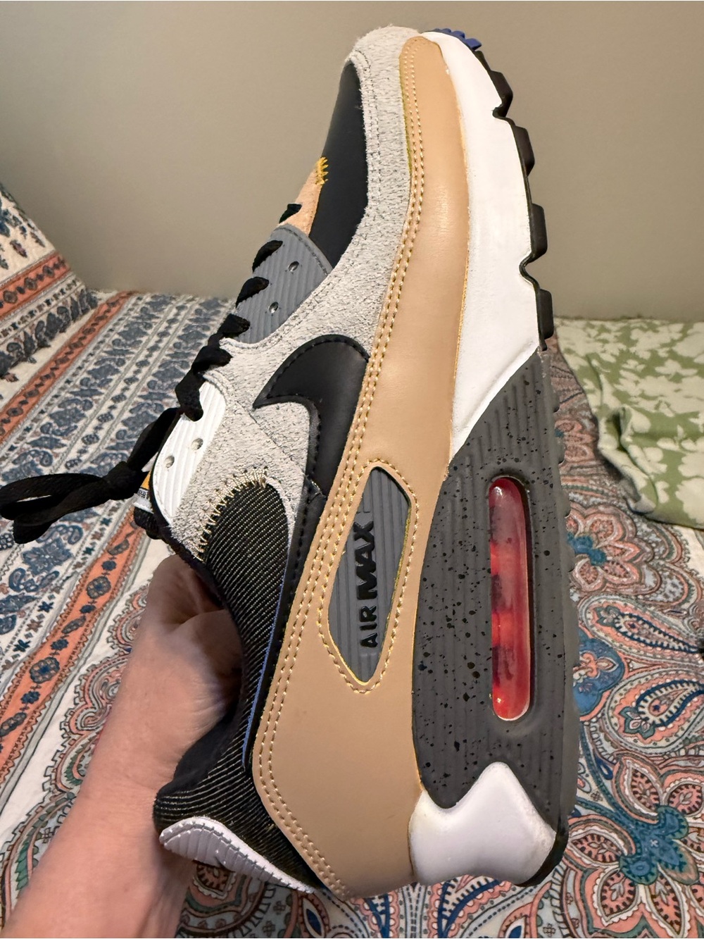 Nike Air Max 90 sneaker in Black, Gray, Taupe & White - Picture 4 of 7